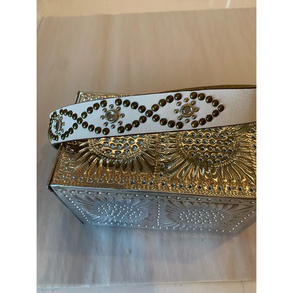 Womens White Studded Belt Faux Leather Rhinestone Stars Glamorous Cowgirl Flaw - Picture 3 of 8